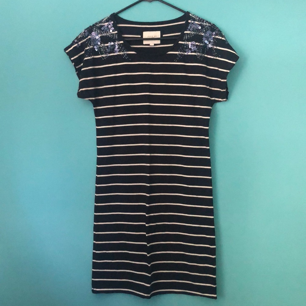 I Love H81 Tight Fitting Striped Dress